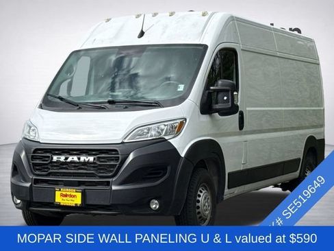 Used 2025 RAM ProMaster 2500 w/ Convenience Group FWD image 3