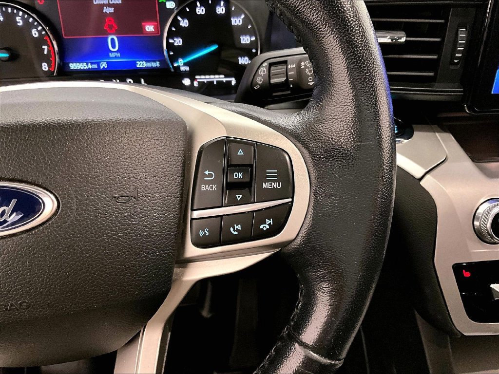 Used 2021 Ford Explorer XLT AWD/4WD image 12