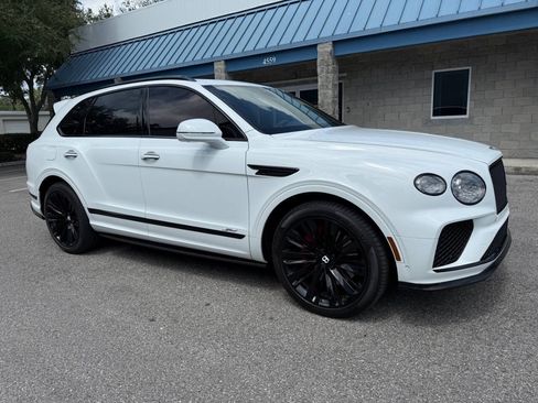 Used 2021 Bentley Bentayga Speed AWD/4WD image 11