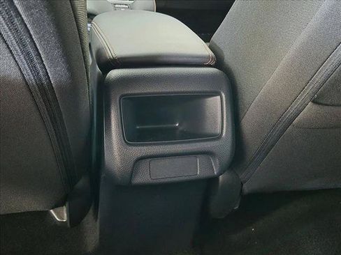 Used 2024 Honda HR-V Sport image 18