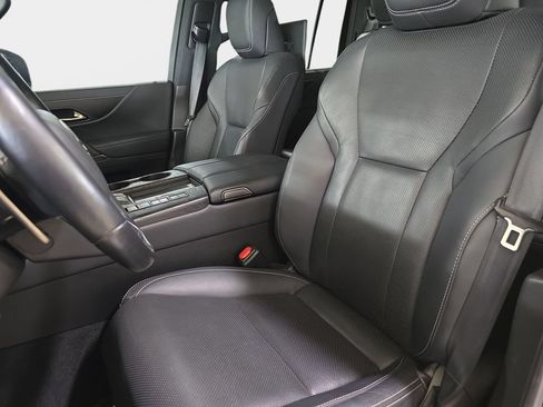 Used 2023 Lexus LX 600 4WD w/ Accessory Package (Z1) image 17
