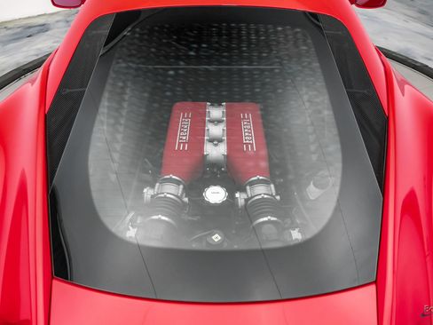Used 2014 Ferrari 458 Italia Coupe RWD image 19
