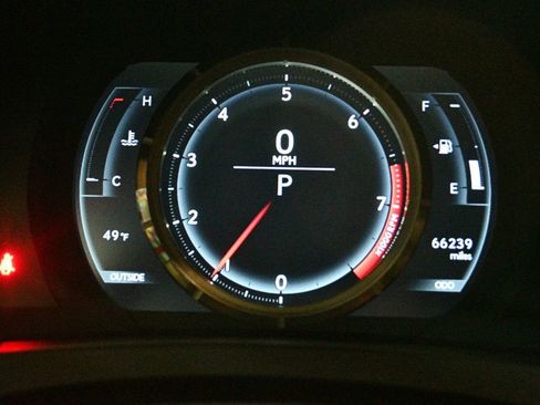 Used 2015 Lexus RC 350 2dr Coupe AWD image 36