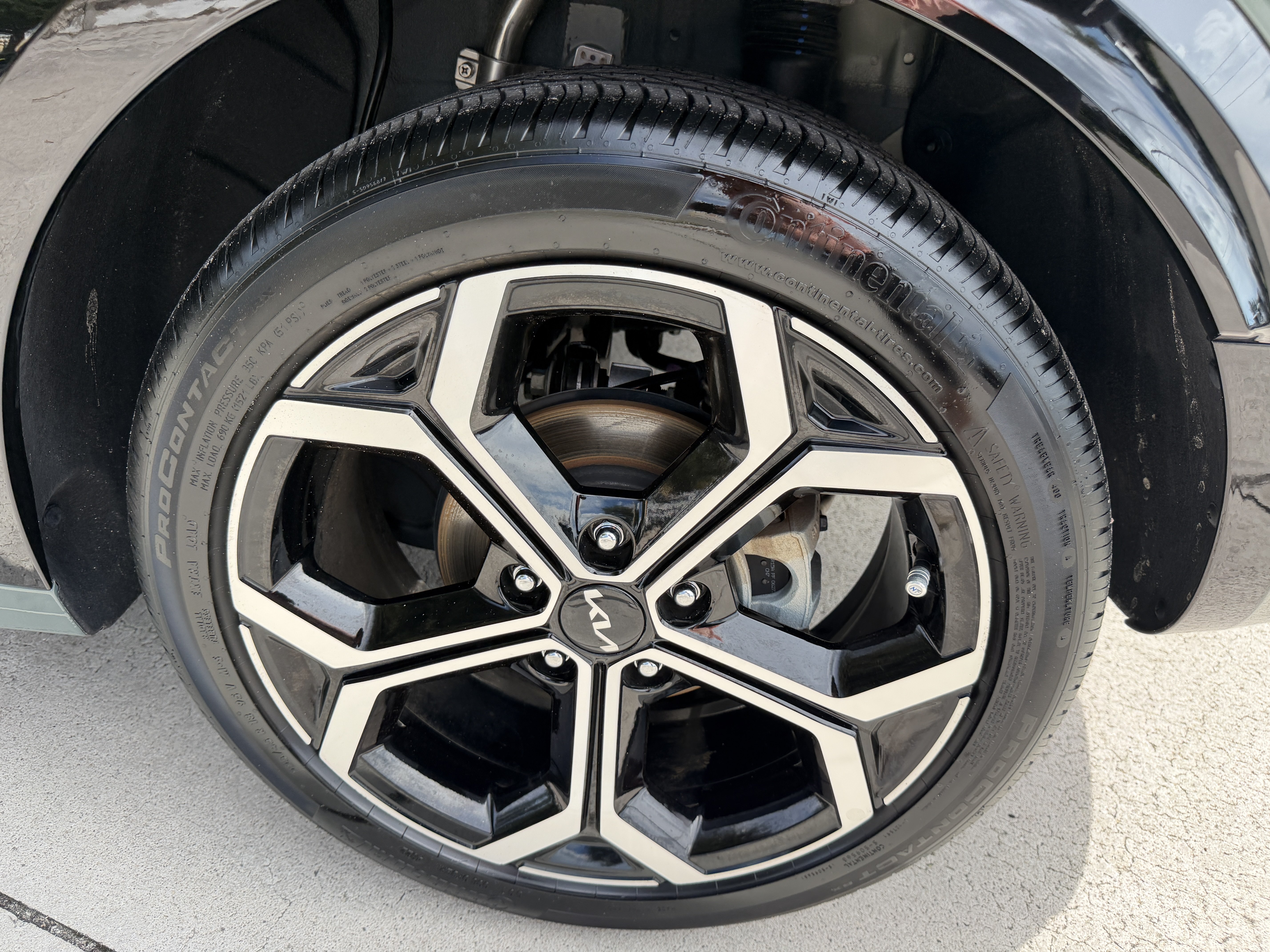Certified 2024 Kia Niro EX Touring FWD image 32