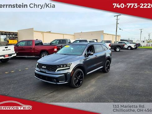 Used 2023 Kia Sorento SX AWD/4WD image 3