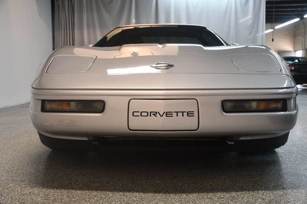 Used 1996 Chevrolet Corvette Coupe RWD image 14