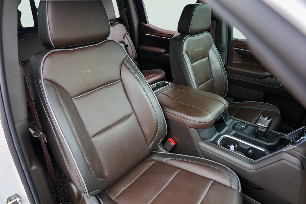 Used 2024 GMC Sierra 1500 Denali AWD/4WD image 29