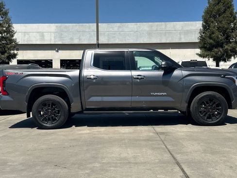 Used 2023 Toyota Tundra Limited w/ TRD Off-Road Package AWD/4WD image 9