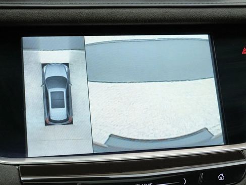 Used 2017 Cadillac XT5 Platinum AWD/4WD image 34