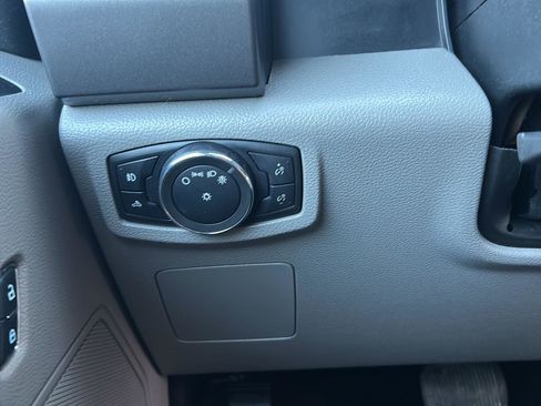 Used 2016 Ford F150 XLT w/ XTR Package image 25