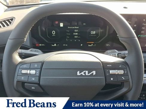 New 2025 Kia K4 EX image 14