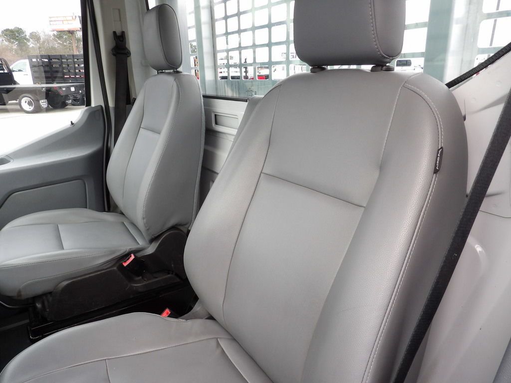 Used 2017 Ford Transit 250 138 RWD image 10