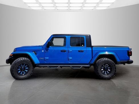 Used 2021 Jeep Gladiator Overland AWD/4WD image 7