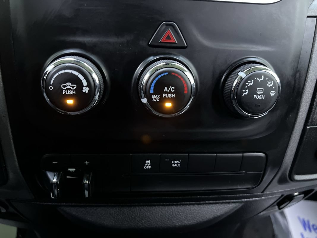 Used 2017 RAM 1500 Express w/ Express Value Package AWD/4WD image 23