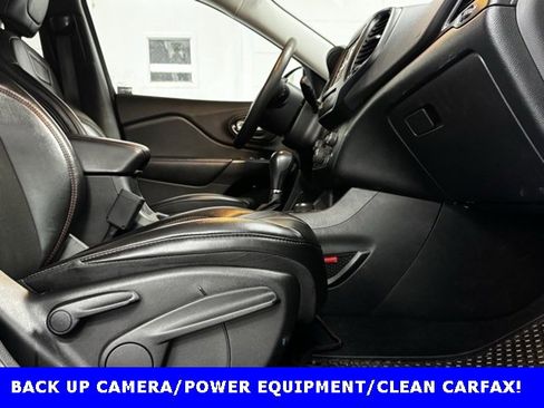 Certified 2021 Jeep Cherokee Trailhawk w/ Sun, Sound & Nav Group image 3