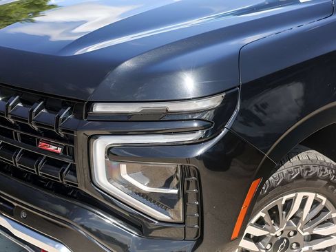 Used 2025 Chevrolet Tahoe Z71 AWD/4WD image 3