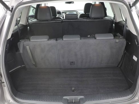 Used 2015 Toyota Highlander XLE image 30