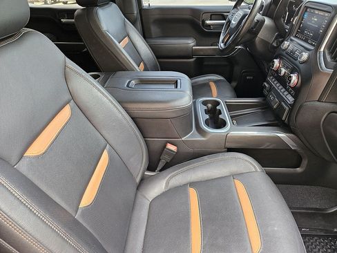 Used 2021 GMC Sierra 1500 AT4 w/ AT4 Value Package AWD/4WD image 11