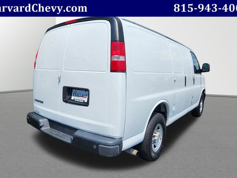 Used 2019 Chevrolet Express 3500 w/ Driver Convenience Package image 4
