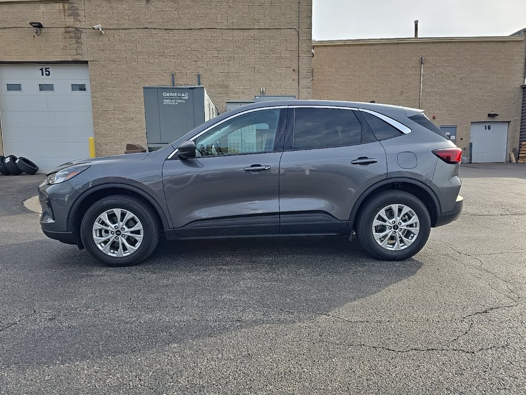 Used 2023 Ford Escape Active w/ Tech Pack #1 AWD/4WD image 7
