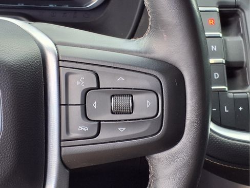 Used 2022 GMC Yukon SLT w/ SLT Premium Package AWD/4WD image 15
