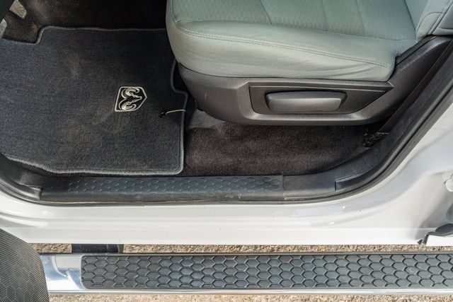 Used 2018 RAM 2500 Tradesman w/ Chrome Appearance Group AWD/4WD image 18