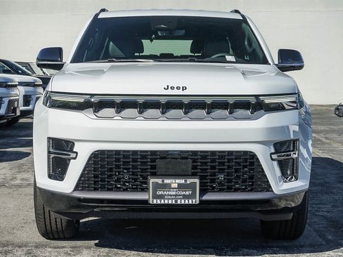 New 2026 Jeep Grand Wagoneer 4WD image 2