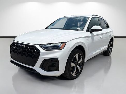 Used 2023 Audi Q5 2.0T Premium Plus w/ Premium Plus Package AWD/4WD image 7
