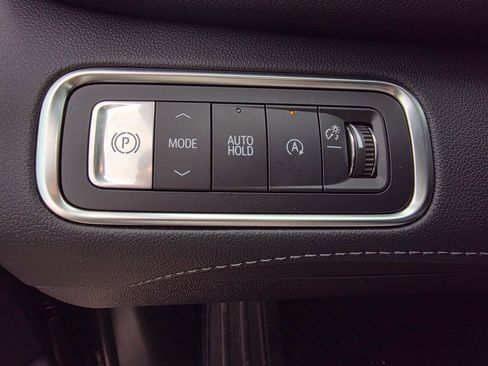 New 2026 Buick Enclave Avenir w/ Super Cruise Package image 13