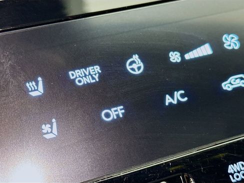 Used 2025 Hyundai Santa Fe Calligraphy image 22