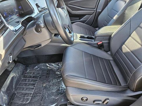 Used 2024 Volkswagen Jetta SE image 14