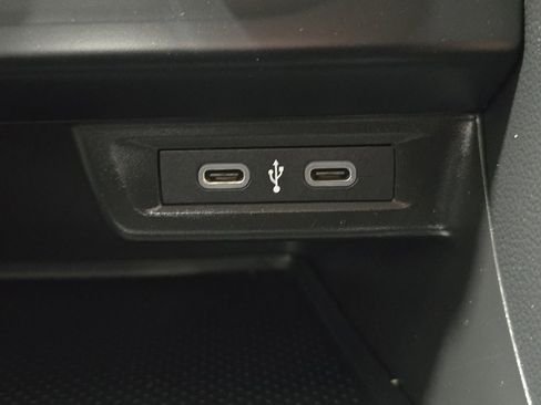 Used 2024 Volkswagen Jetta S image 27