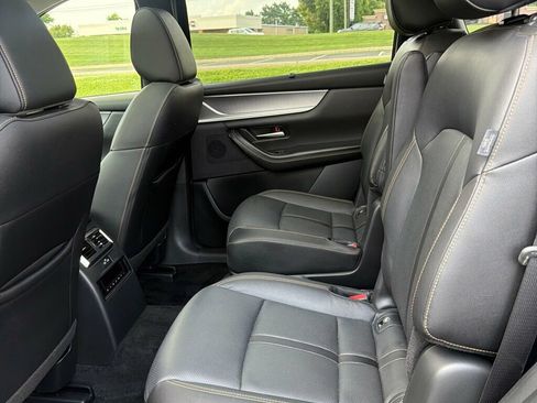 Used 2024 MAZDA CX-90 3.3 Turbo w/ Premium Package AWD/4WD image 16