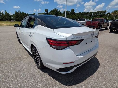 New 2025 Nissan Sentra SR w/ Trunk Package image 5
