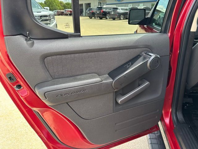 Used 2010 Ford Explorer Sport Trac XLT AWD/4WD image 20