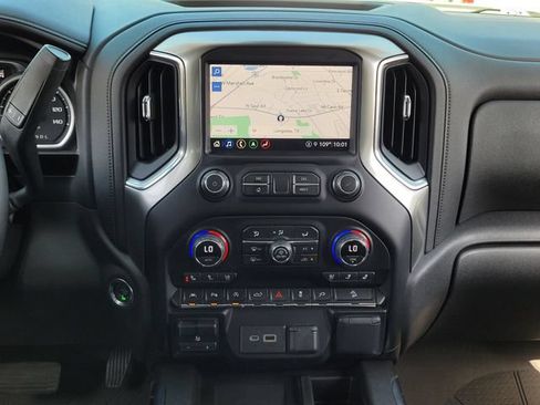 Used 2021 Chevrolet Silverado 1500 LTZ w/ Technology Package AWD/4WD image 15