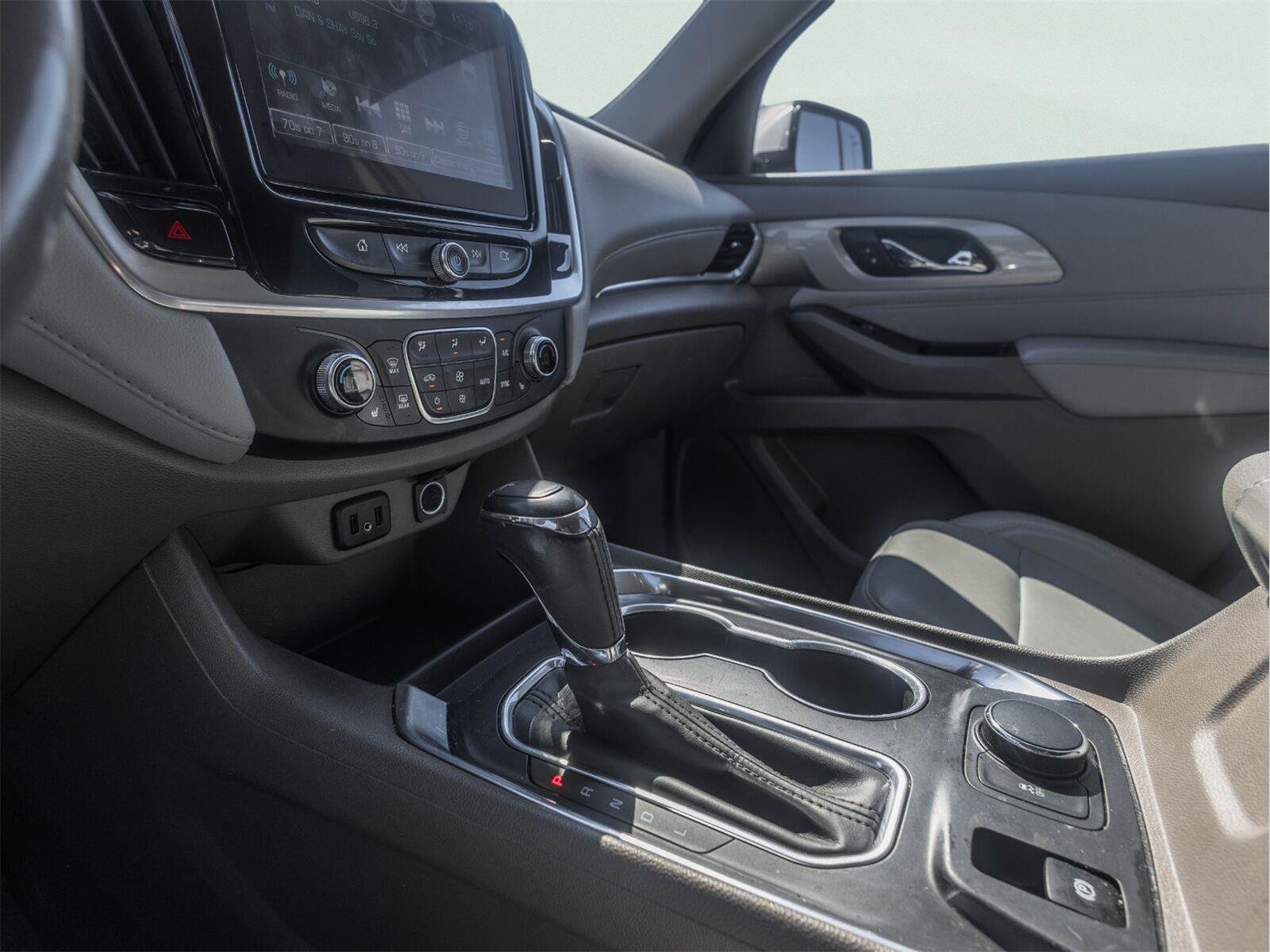Used 2019 Chevrolet Traverse LT FWD image 15