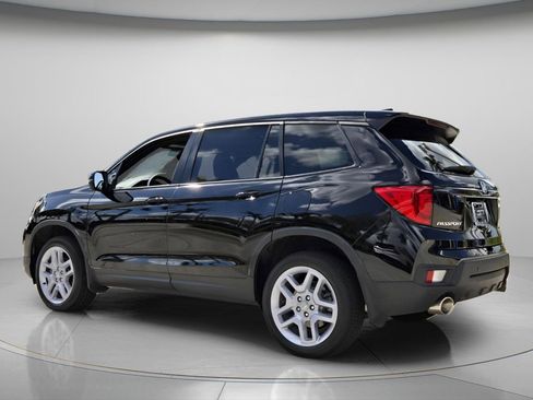 Used 2025 Honda Passport EX-L image 8