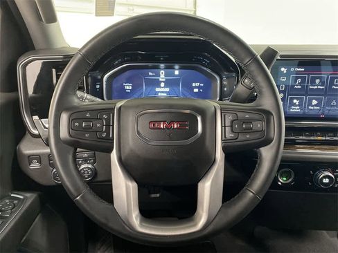 Used 2023 GMC Sierra 1500 Elevation image 18