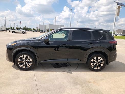 Certified 2023 Nissan Rogue SV w/ SV Premium B Package FWD image 8