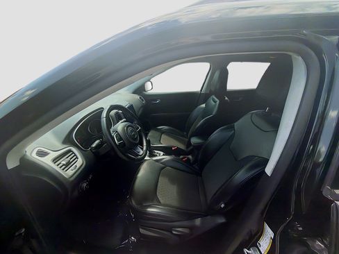 Used 2020 Jeep Compass Latitude FWD image 18