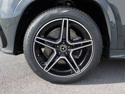 New 2026 Mercedes-Benz GLS 450 4MATIC image 5