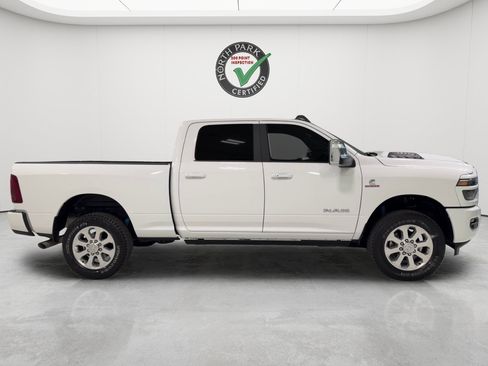 Used 2026 RAM 2500 Laramie AWD/4WD image 6