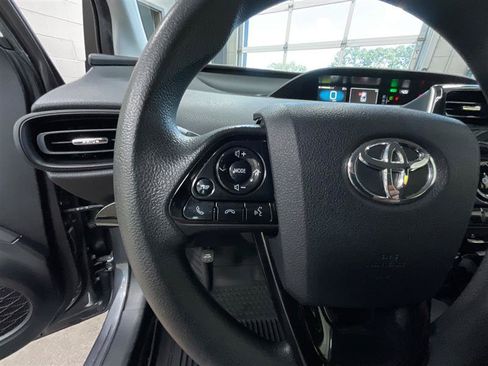 Used 2022 Toyota Prius LE FWD image 20