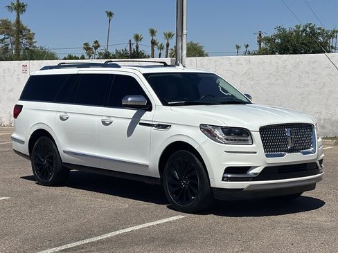 Used 2020 Lincoln Navigator L Black Label w/ Cargo Convenience Package AWD/4WD image 2