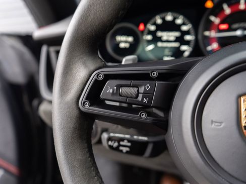 Used 2022 Porsche 911 Carrera GTS image 19