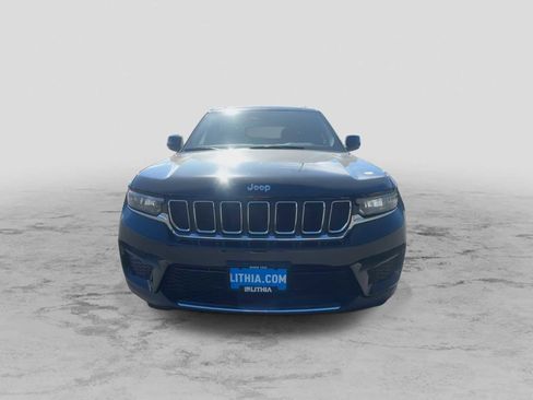 New 2025 Jeep Grand Cherokee Laredo X image 3