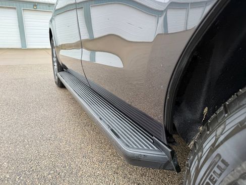 Used 2025 Ford Expedition Active image 14