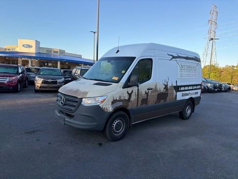 Used 2024 Mercedes-Benz Sprinter 2500 image 18