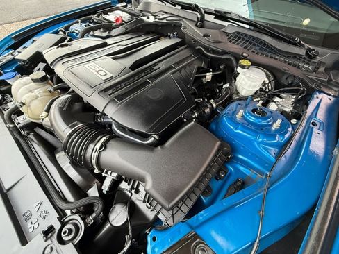 Used 2021 Ford Mustang GT w/ Black Accent Package RWD image 23